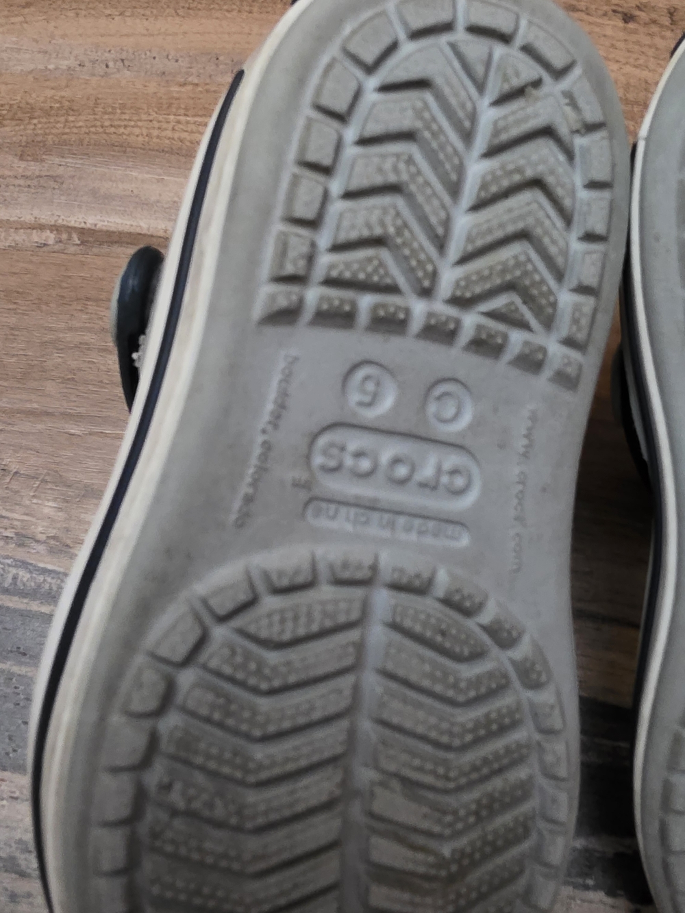CROCS Kids Gray and Black Strap Sandals - Picture 5 of 6